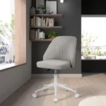Silla de oficina ergonómica con ruedas, tapizada en textil resistente y confortable, diseñada para trabajar con comodidad y estilo en cualquier espacio de trabajo.
