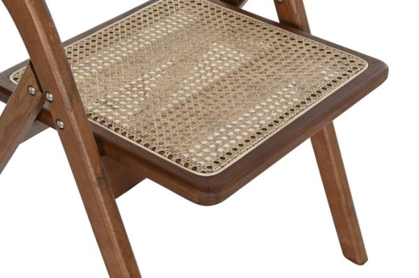 Haz tu espacio más acogedor con nuestra silla plegable en ratán. Encuentra la combinación perfecta entre estilo y comodidad en 3 colores.