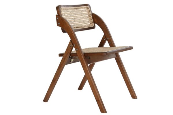 Haz tu espacio más acogedor con nuestra silla plegable en ratán. Encuentra la combinación perfecta entre estilo y comodidad en 3 colores.