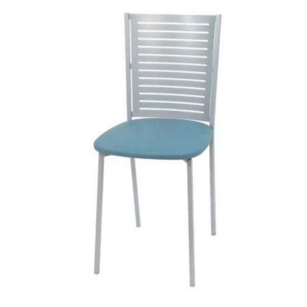 Pack de mesa y sillas de cocina Artisa, disponible en varios acabados y tapizados. De fabricación nacional, este conjunto destaca por su espectacular estilo y versatilidad, ideal para renovar tu cocina con elegancia y funcionalidad.