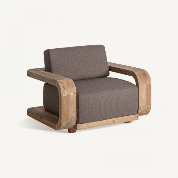 Descubre la colección Corba de Artisa x Vical, una línea de muebles premium que combina elegancia y confort. Compuesta por sillón, sofá, tumbona y mesa de centro, esta colección destaca por su diseño cómodo y materiales de alta calidad. Ideal para crear espacios