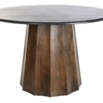 Mesa redonda con base de madera y tapa de mármol negro