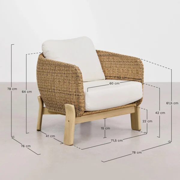 Descubra el conjunto de jardín Leilan de Artisa, compuesto por dos sillones y una mesa de centro en madera de acacia y ratán. Un diseño atemporal que aporta calidez y confort a tus espacios exteriores. ¡Haz de tu terraza o jardín un rincón exclusivo con Artisa!
