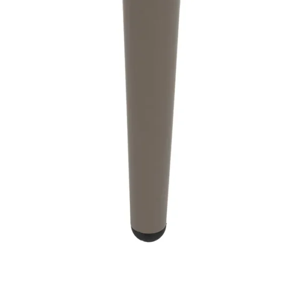 Silla de exterior con estructura de aluminio y asiento trenzado a mano, diseño cómodo y moderno disponible en Artisa.