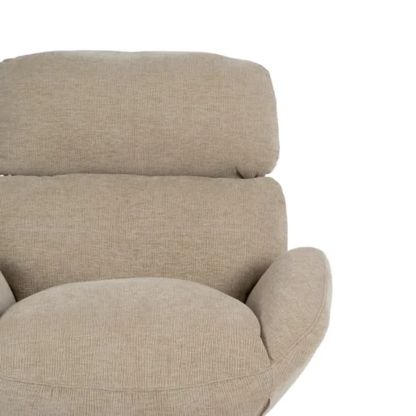 Sillón giratorio tapizado en beige con base metálica cónica, estilo contemporáneo y cómodo, disponible en Artisa.