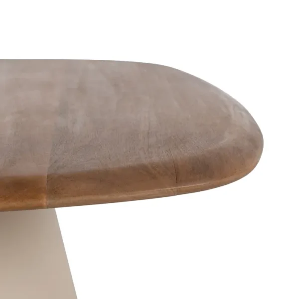 Set de mesa de centro de Artisa con diseño elegante, estructura de metal y acabado en piedra natural.
