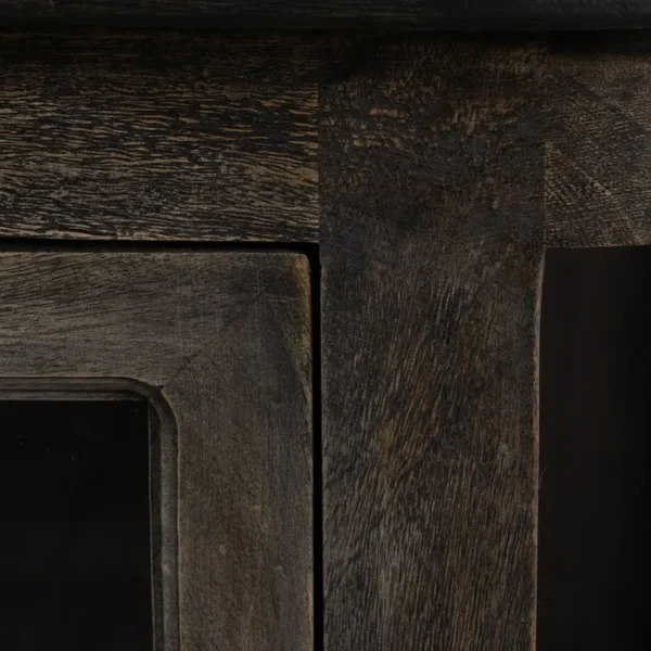Aparador rústico de madera oscura con cajones de cristal y estantes laterales, estilo artesanal disponible en Artisa.