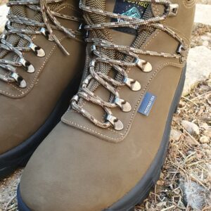 botas-de-montana-y-trekking-con-membrana-impermeable