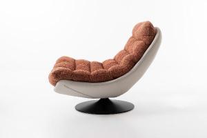 Sillón giratorio moderno de Artisa, tapizado en tejido suave y disponible en varios colores. Diseño ergonómico y elegante ideal para cualquier espacio del hogar.