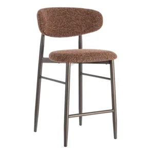 La elegancia y el confort se unen en esta silla que transformará cualquier espacio. Con una estética cuidada, la Silla de comedor