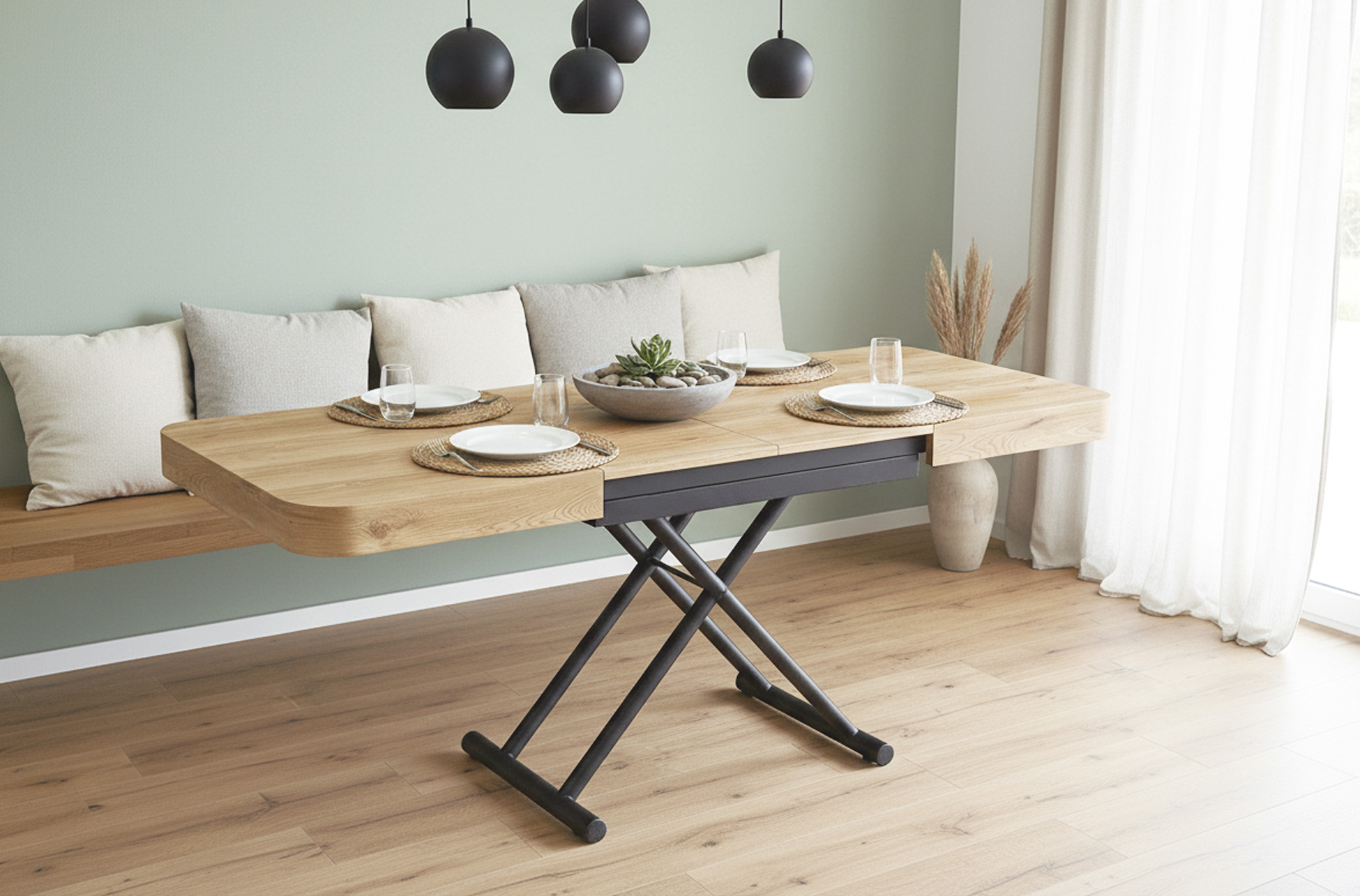 Mesa transformable de centro a comedor abierta y elevada preparada para comidas y reuniones en el salón