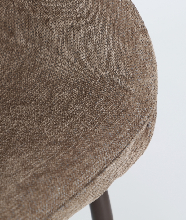 Silla Noor de diseño moderno para el hogar, disponible en Artisa