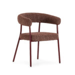 Silla de comedor con patas metálicas y asiento tapizado disponible en varios acabados, diseño moderno y cómodo