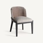 Sillas de comedor Vical Home disponibles en Artisa, con diseño sofisticado y acabados únicos para espacios de decoración contemporánea