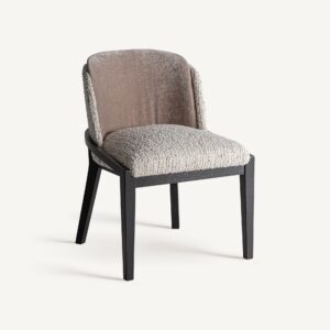 Sillas de comedor Vical Home disponibles en Artisa, con diseño sofisticado y acabados únicos para espacios de decoración contemporánea