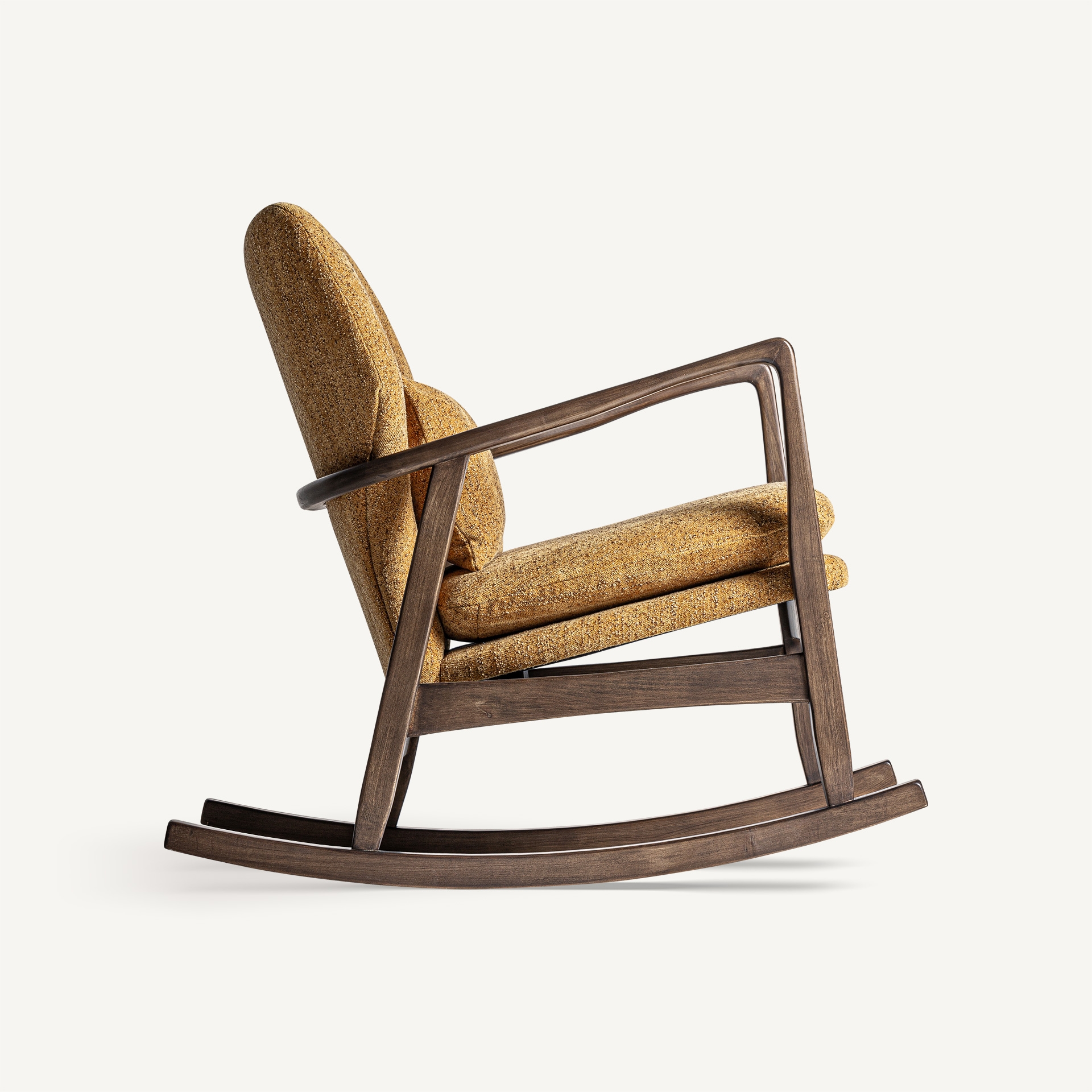 Mecedora exclusiva color ocre jaspeado vical home