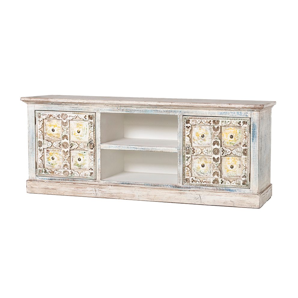 El mueble TV de la colección Ming presenta un diseño artesanal que combina elegancia y funcionalidad.