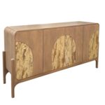 Aparador de la colección Artisa fabricado en madera de mango con puertas de piedra natural, patas altas y diseño contemporáneo. Disponible junto con mueble TV y estantería en dos acabados de armazón para crear un salón elegante y acogedor.