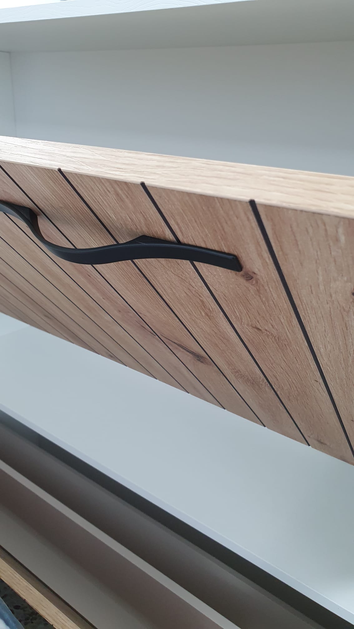 Mueble 313 Artisa detalle, zapatero, hueco y patas